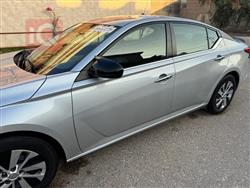 نيسان ألتيما